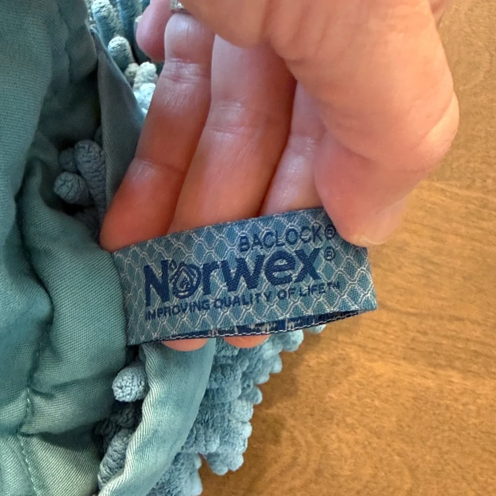 Norwex Chenille Teal Hand Towel used master kids bathroom kitchen bath